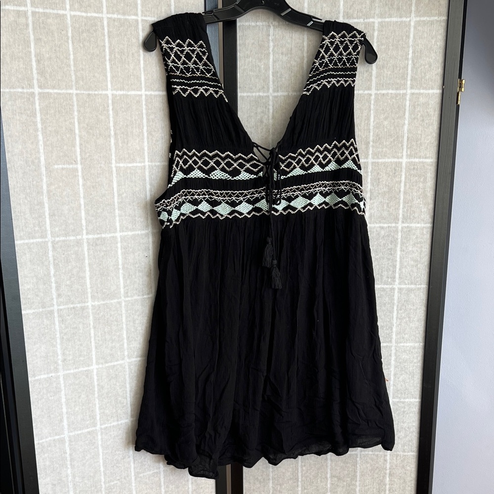Free People Black tunic with White and light green embroidery